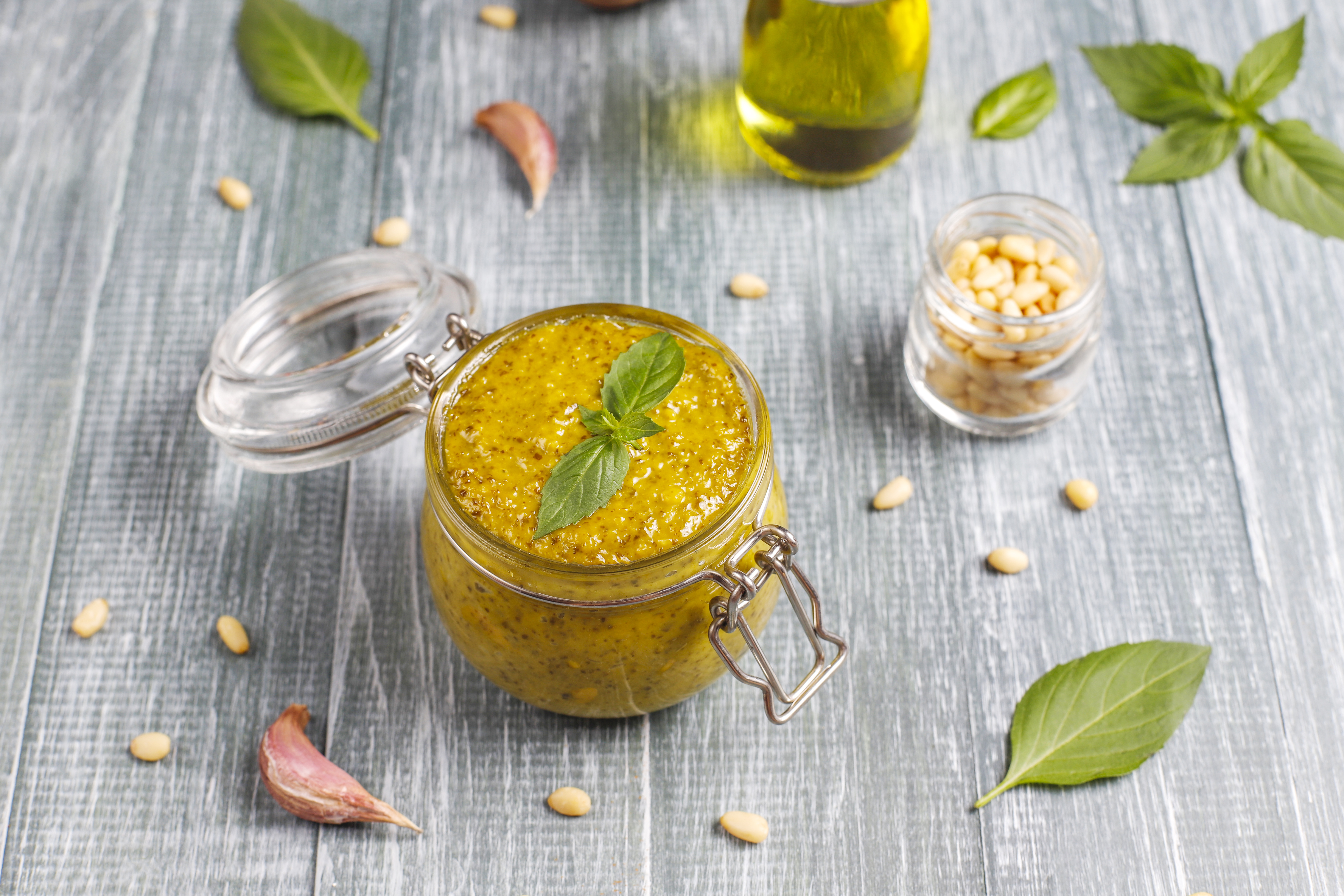 Moutarde au miel et aux herbes